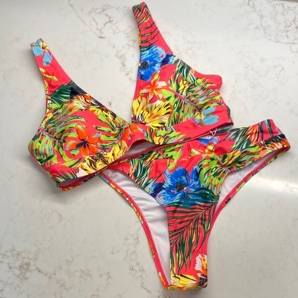 KAMONI Tropical Floral Bikini Set Neon Pink Multi Color Size Medium NWT